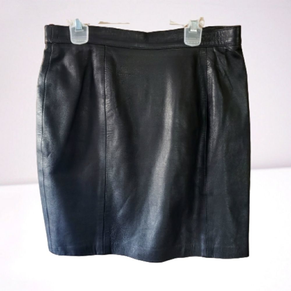 Renzo Costa Woman's Black Leather Skirt